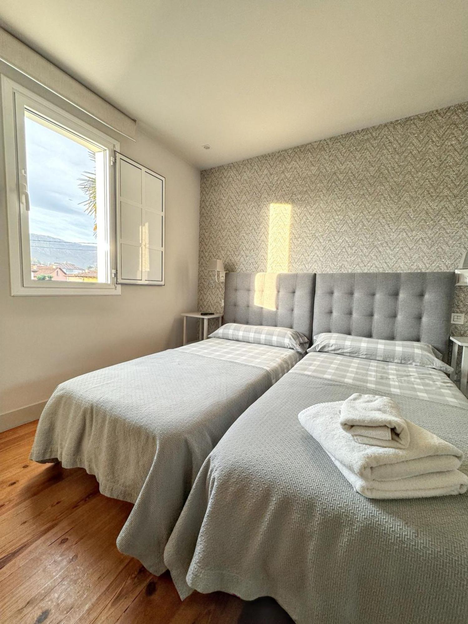 Beautiful Holiday Home In Po De Llanes With Sea View Exteriér fotografie